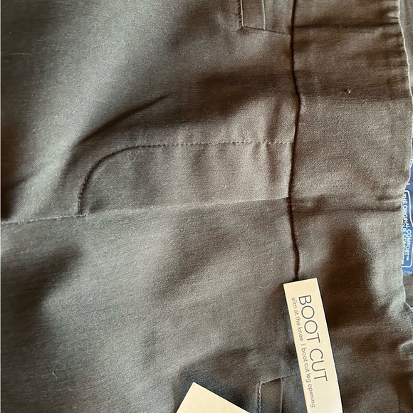 NWT - Reitmans chocolate brown dress pants, size 11 - tall - Picture 2 of 6